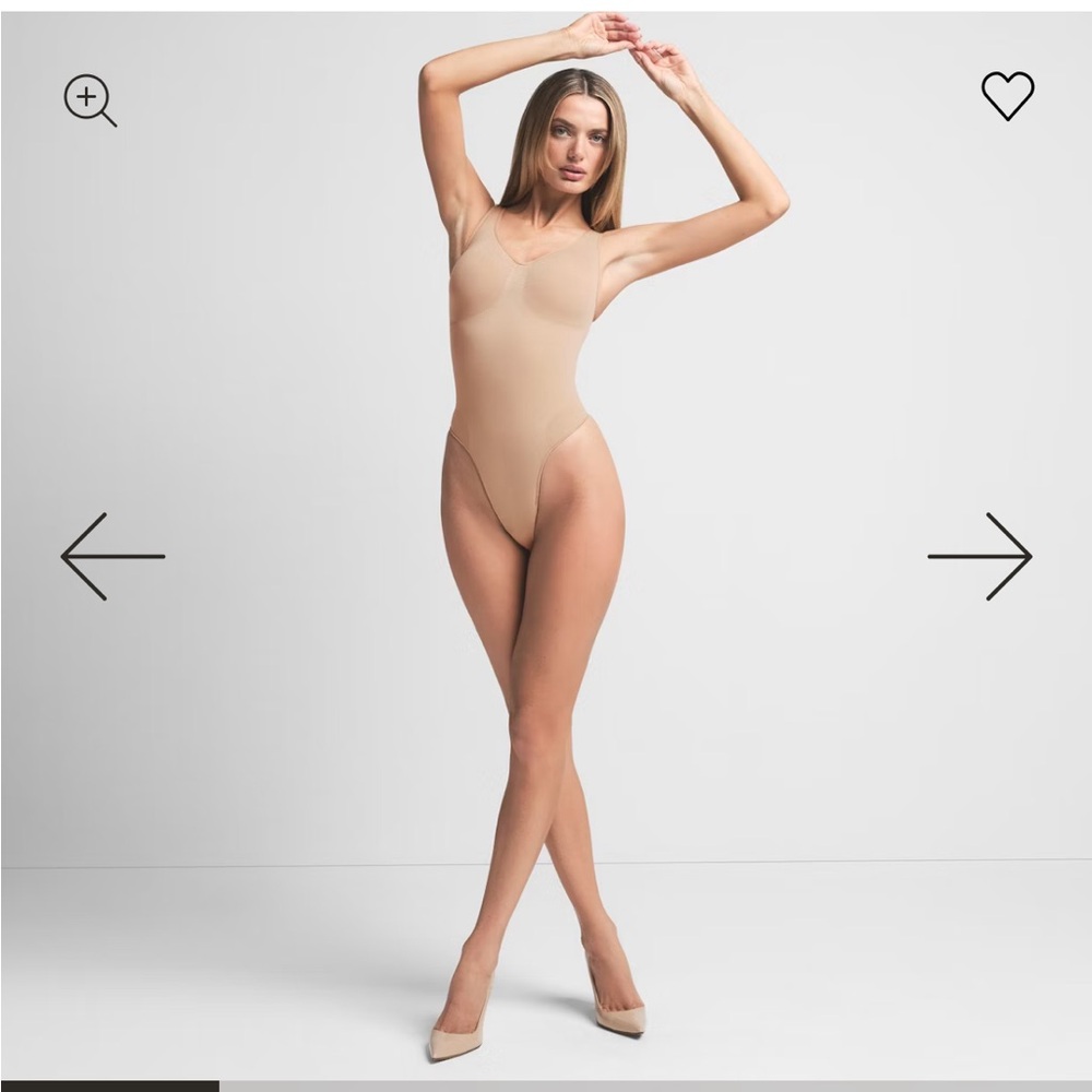 SKIMS Nude Seamless Shaping Bodysuit